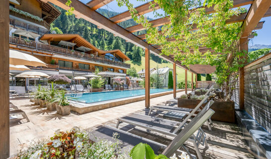 WEISSES LAMM - ALPINES BALANCE HOTEL See